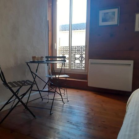 Chambre Chez Annick Samadet Екстериор снимка